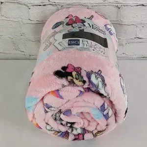 The Big One | Bedding | The Big One Plush Blanket Oversized Throw ...